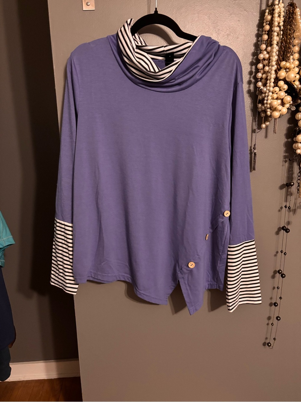SHEIN Lavender Long-Sleeve Layered Cowl Top with Striped Accents